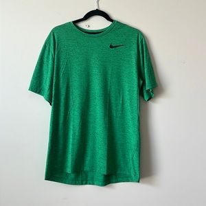 NIKE DryFit T-Shirt - Size Large